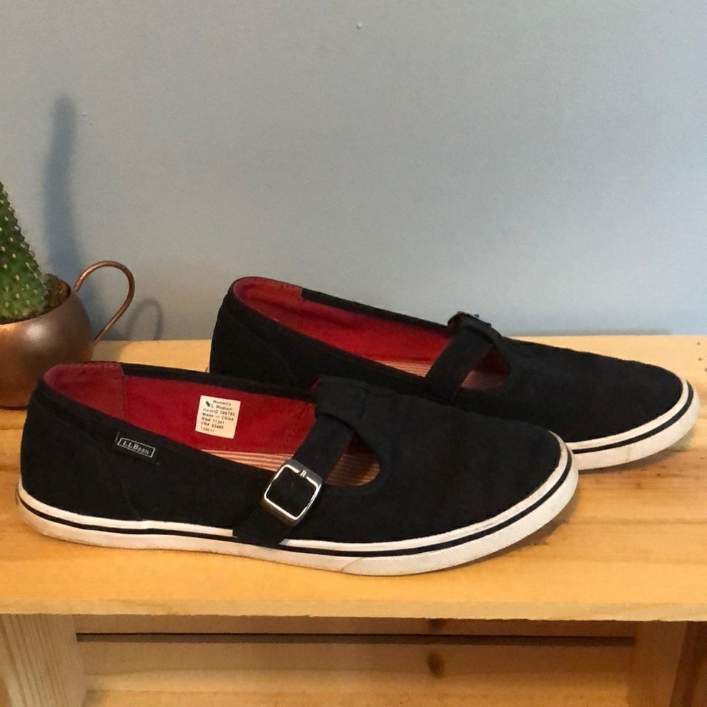 LLBean Woman’s Black Buckle Loafers